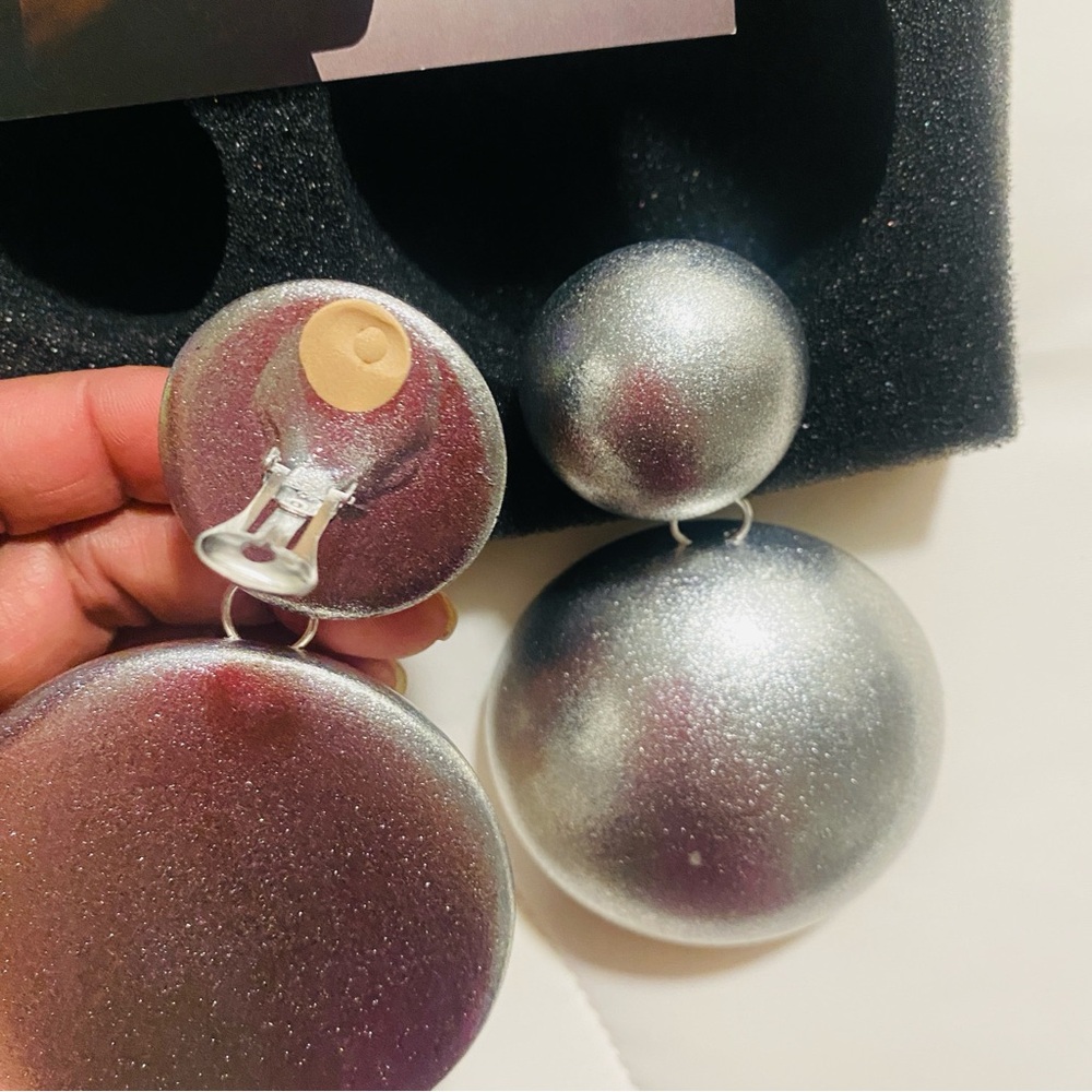 NEW Tarja Balloons Earrings Clip-On Earrings in Silver - Picture 14 of 14